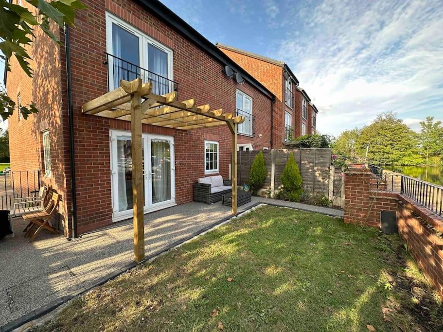 מנצ'סטר Waterside Mufc & Trafford Centre Townhouse 4 Bedroom Free Parking מראה חיצוני תמונה