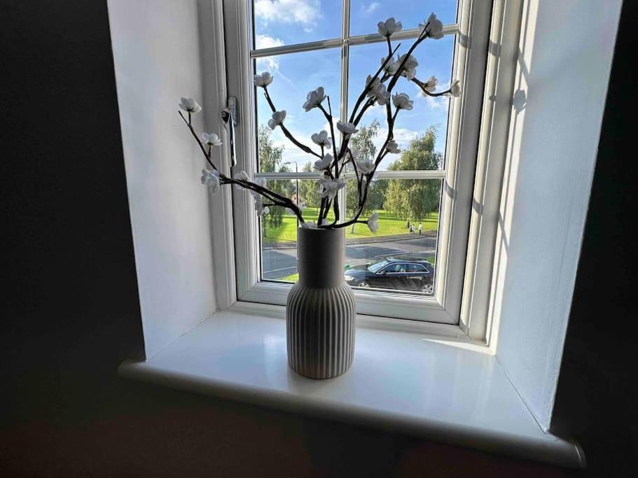 מנצ'סטר Waterside Mufc & Trafford Centre Townhouse 4 Bedroom Free Parking מראה חיצוני תמונה