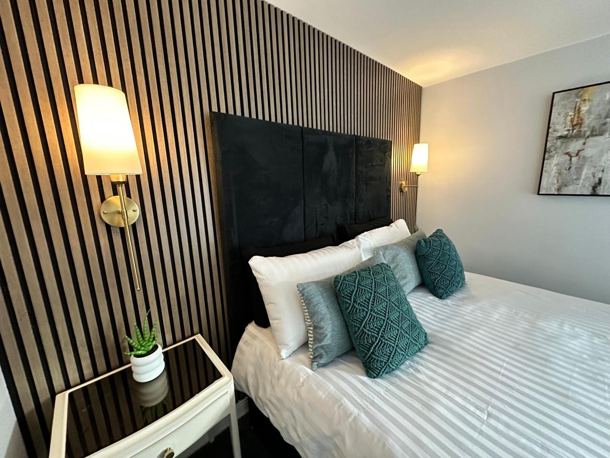 מנצ'סטר Waterside Mufc & Trafford Centre Townhouse 4 Bedroom Free Parking מראה חיצוני תמונה